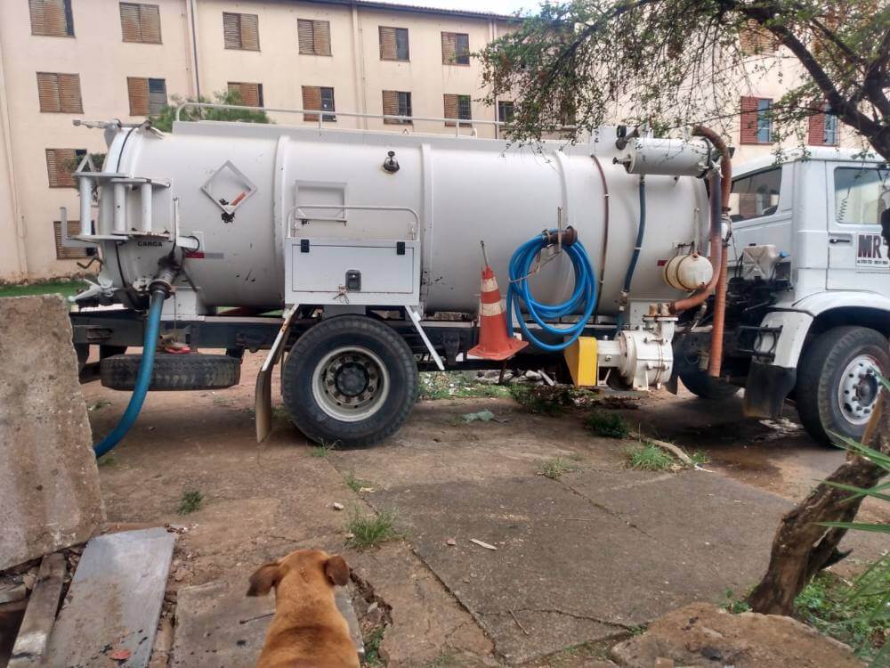 Prefeitura inicia recuperação do sistema de esgotos no City Petrópolis