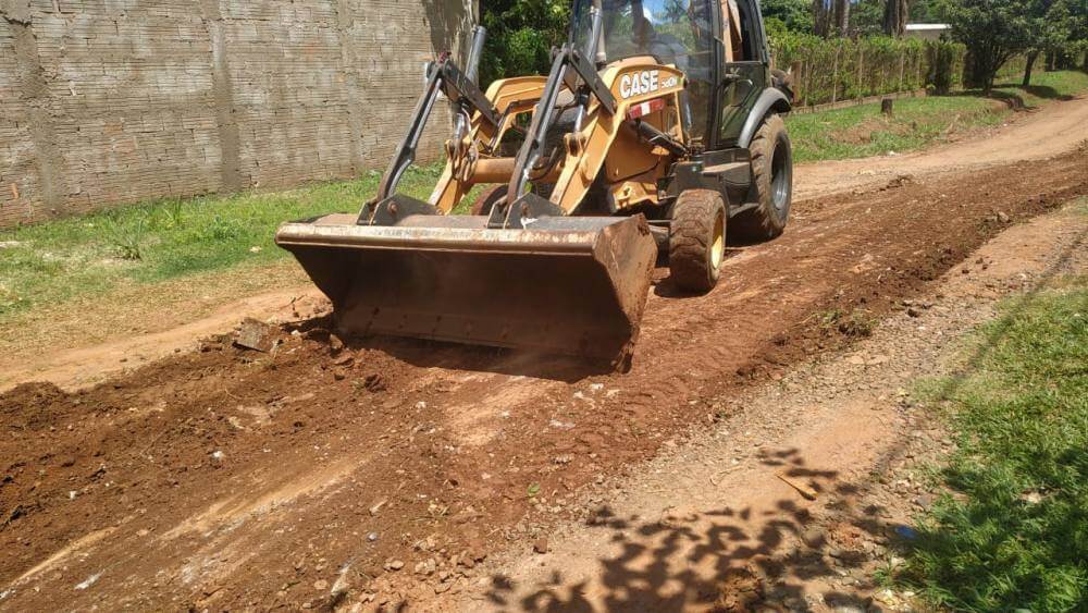 Prefeitura faz manutenção em ruas do Monte Carlo