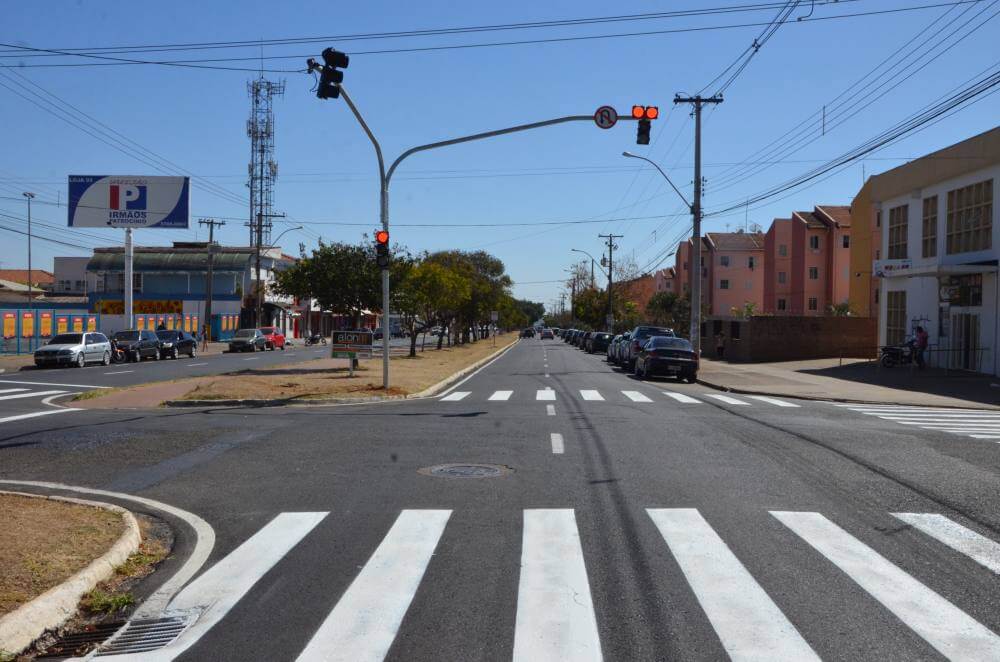 Novos semáforos entram em operação no Leporace