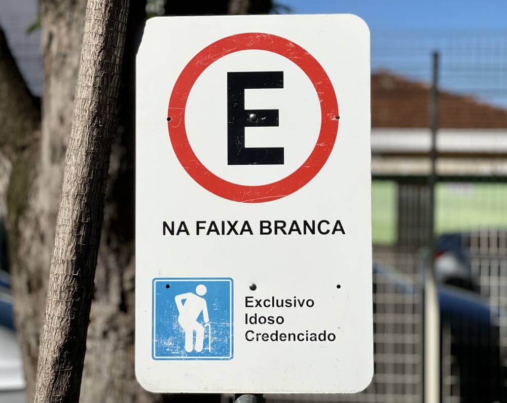 Prefeitura facilita emissão de credenciais para idosos e pessoas com deficiência