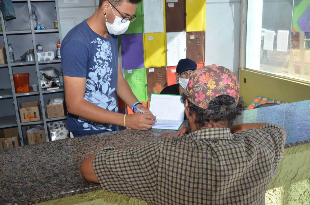 Mais de 400 pessoas são encaminhadas para as cidades de origem no primeiro semestre