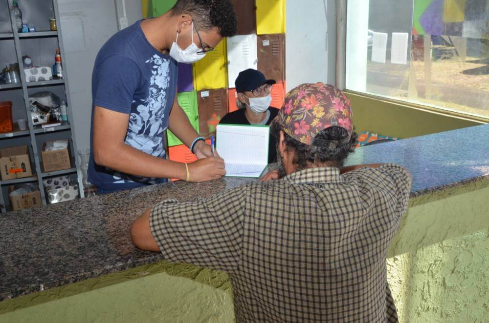 Projetos de amparo a moradores de rua são destaques na imprensa nacional e no Estado