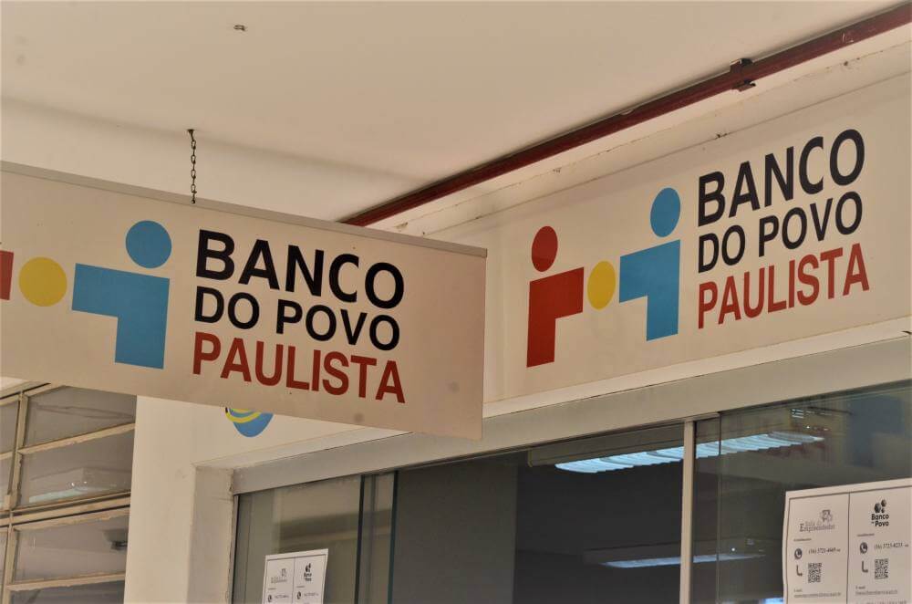 Boletins Econômicos apresentam alta na abertura de empresas e vagas de emprego