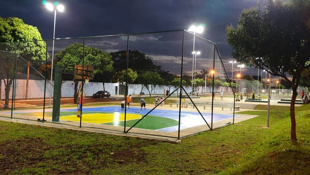 Prefeito autoriza construção de mais 3 Centros Esportivos