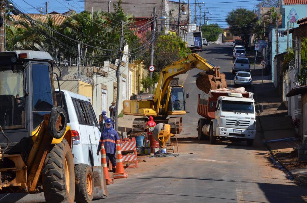 Prefeitura reforça sistema de galerias na Vila Nicácio