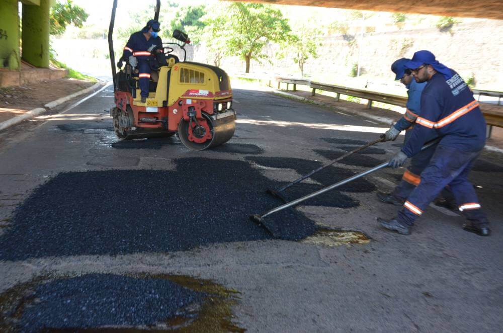 Emdef intensifica trabalho de remendo asfáltico