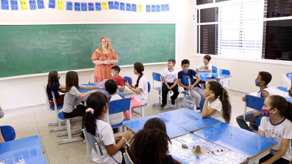 Educação começa com Arte na Escola no Jardim Paraty