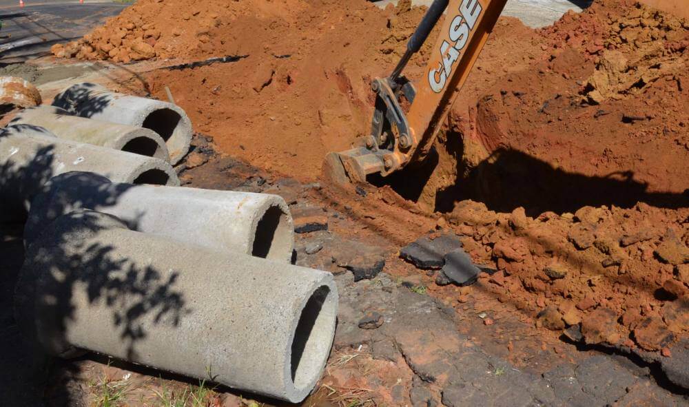 Prefeitura faz substituição de galerias no City Petrópolis