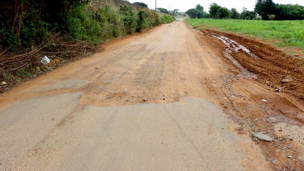 Prefeito anuncia asfaltamento de Avenida Sidney Romeu Andrade