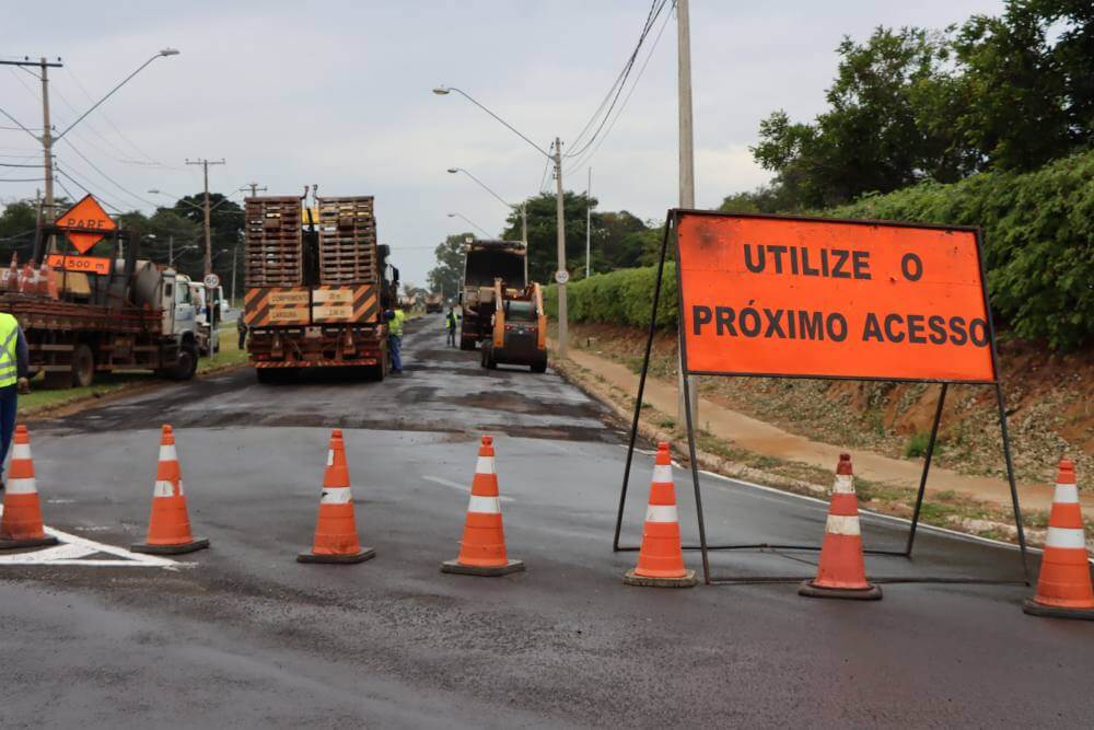 Prefeitura inicia nova etapa de recapeamento pela Av. São Vicente
