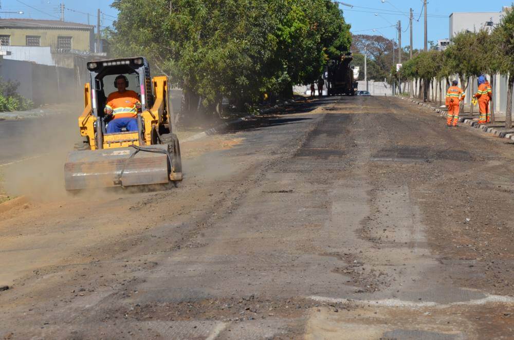 Recapeamento chega em ruas do Jardim do Éden