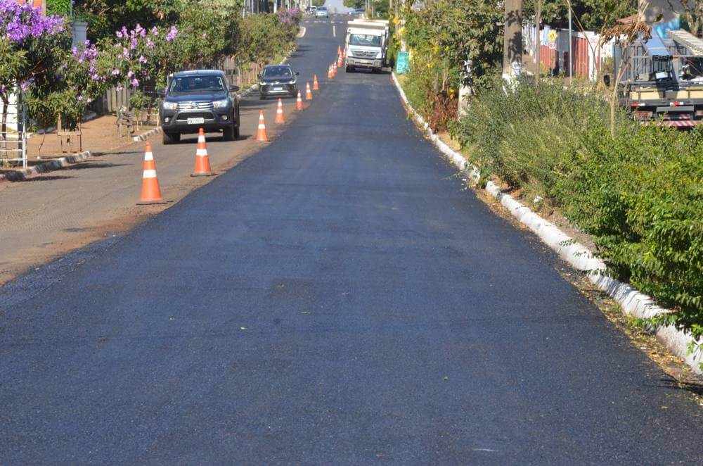 Prefeitura mantém duas frentes de recapeamento