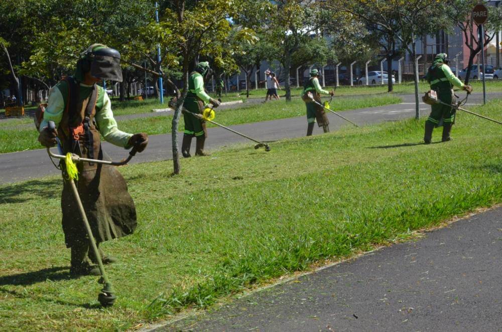 Meio Ambiente mantém limpeza urbana em ritmo intenso