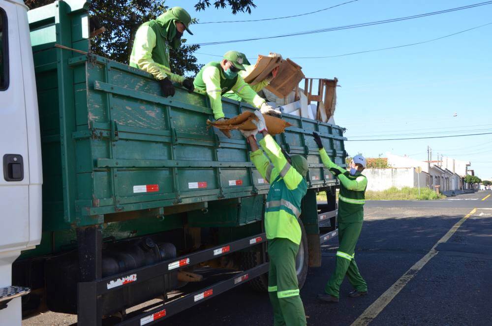 Arrastões recolhem mais de 100 toneladas de materiais em 4 edições