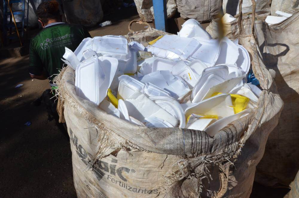Franca inicia reciclagem de isopor pela Coleta Seletiva