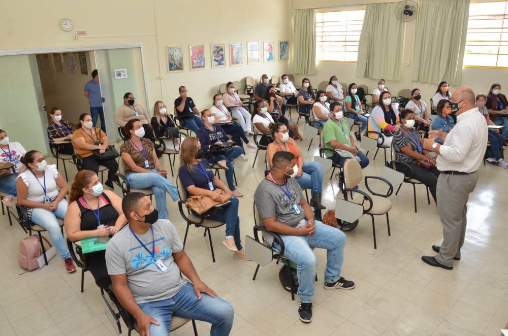 35 novos técnicos de enfermagem assumem vagas na Saúde