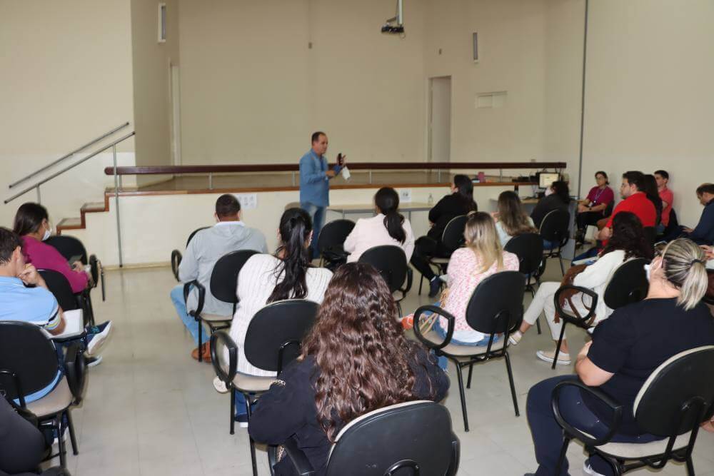 Prefeitura convoca 112 aprovados em concursos públicos. Neste ano, foram mais de 500 candidatos chamados