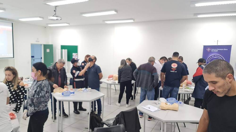 Equipes do SAMU recebem capacitação do Centro de Simulação Clínica da Uni-Facef