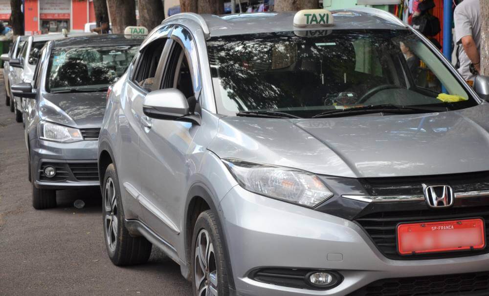 Segurança convoca novos candidatos para vagas de taxistas