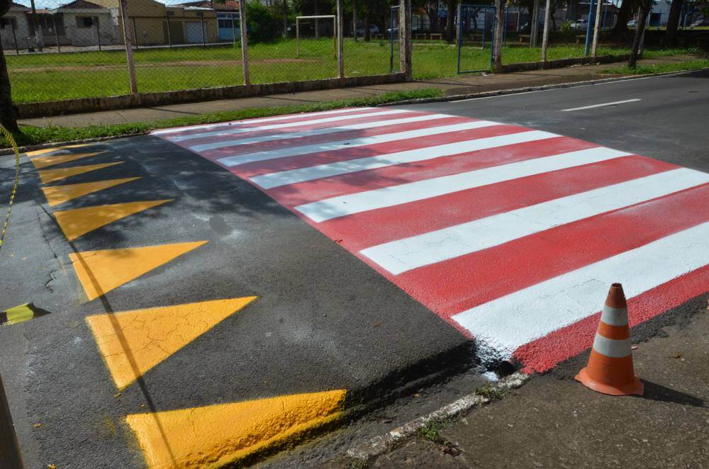 Trânsito melhora sinalização em avenidas da Região Norte
