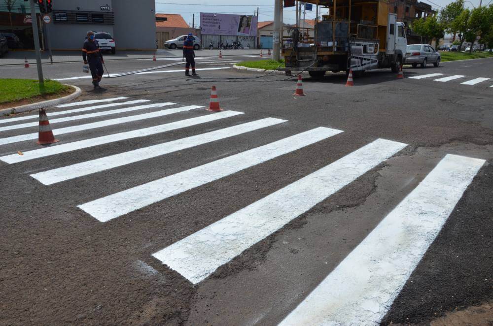 Segurança e Emdef investem na sinalização