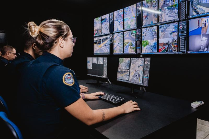 Guardas civis participam de treinamento para Central de Monitoramento