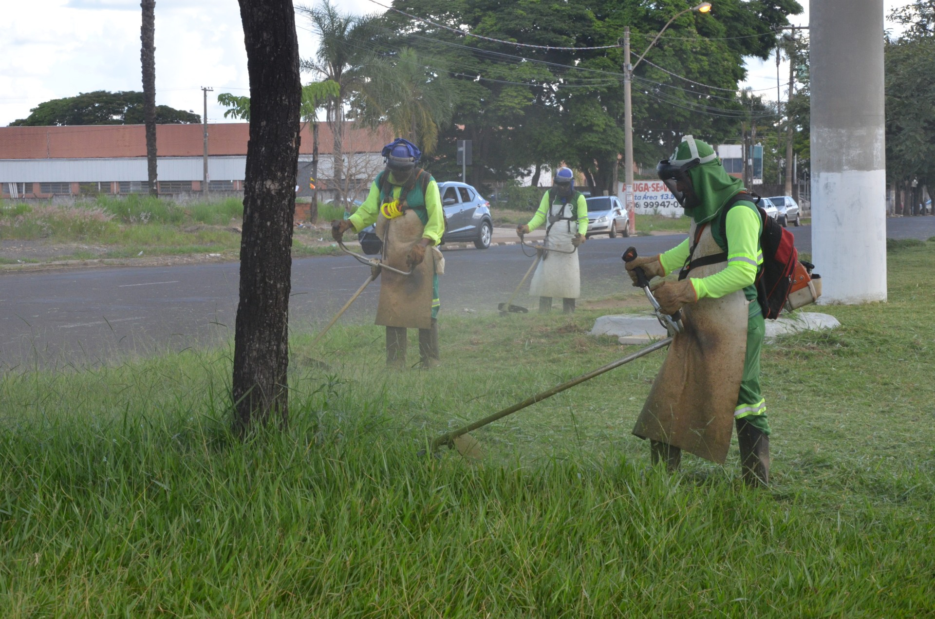 Meio Ambiente intensifica limpeza urbana