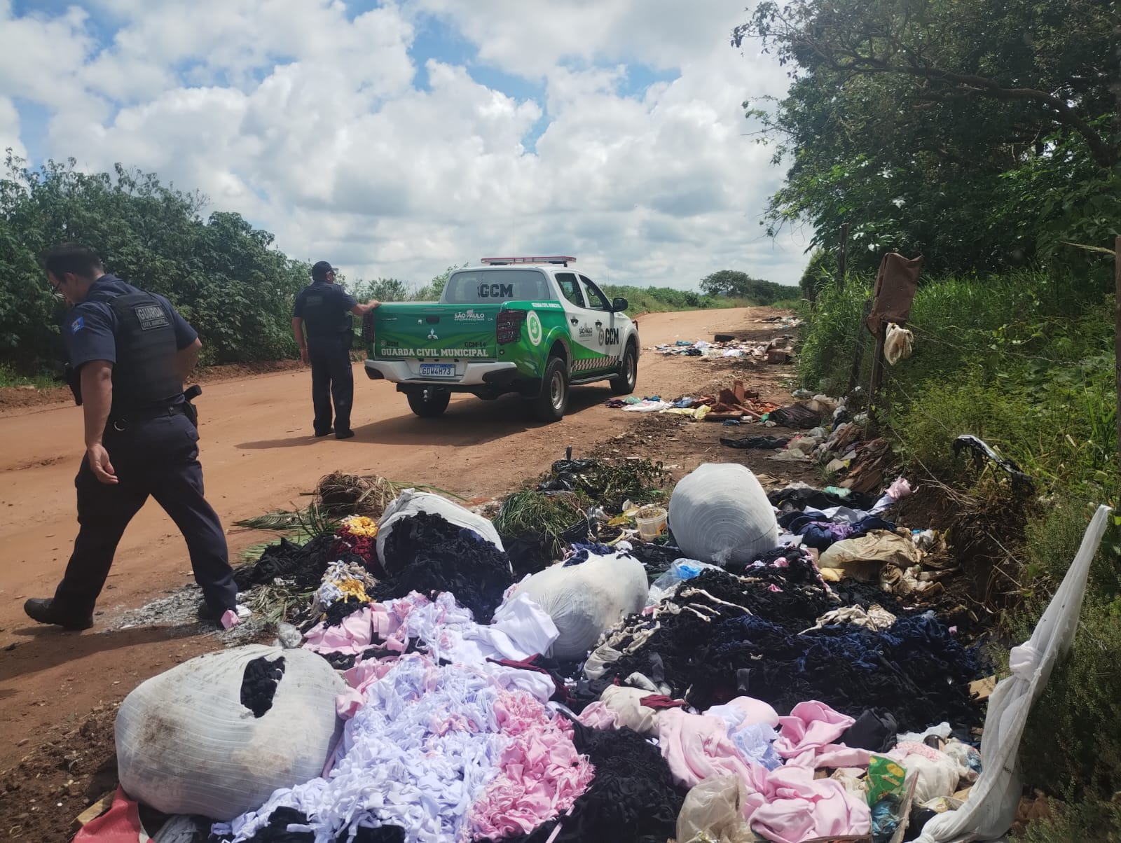 Guarda Civil Municipal intensifica ações contra descartes irregulares