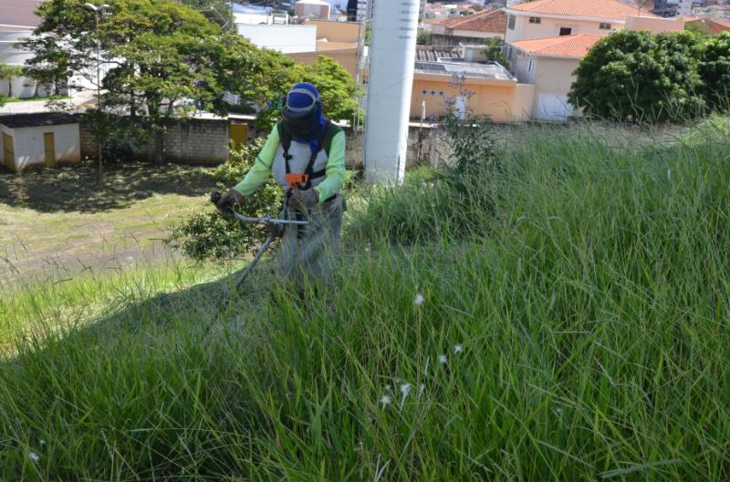 Limpeza Pública continua por toda cidade