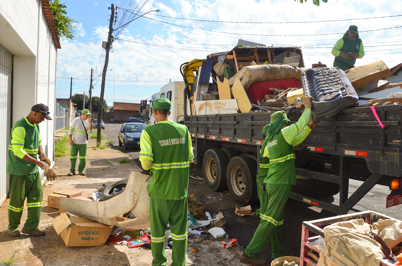 Arrastão da Limpeza recolheu mais de 322,2 toneladas de materiais nas ruas