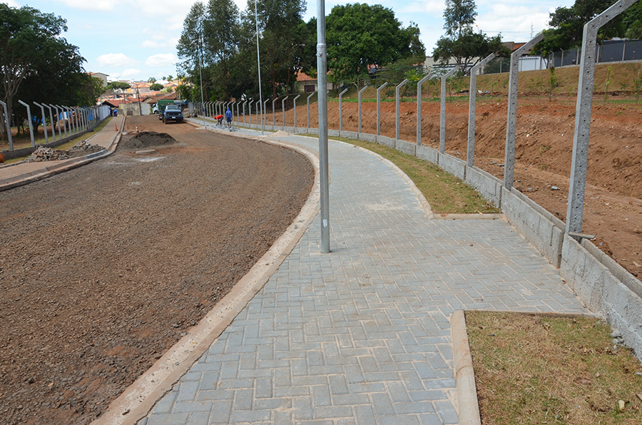 Iluminação é instalada na ligação entre o Campo Belo e Parque Dom Pedro