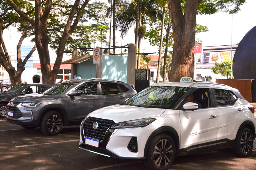 Segurança convoca taxistas para inscrições