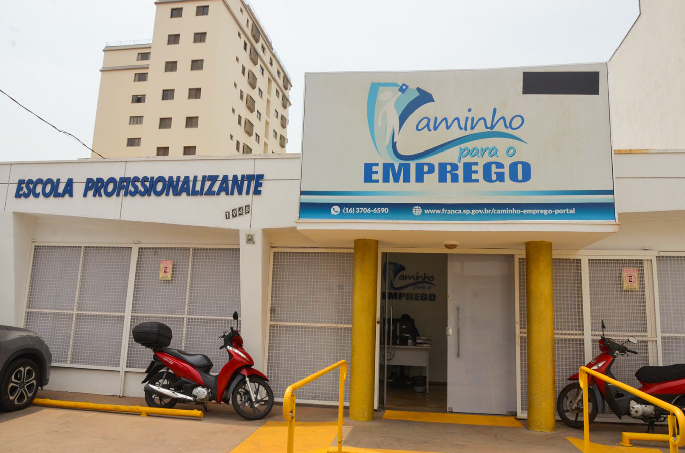 Desenvolvimento tem vagas para cursos na área administrativa