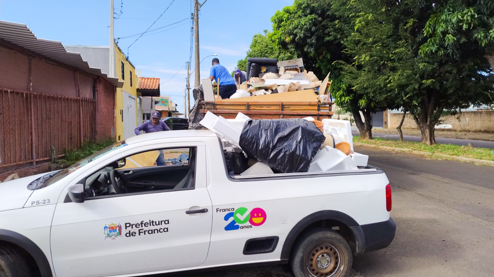 Jardim Paineiras e São Domingos recebem Arrastão da Dengue