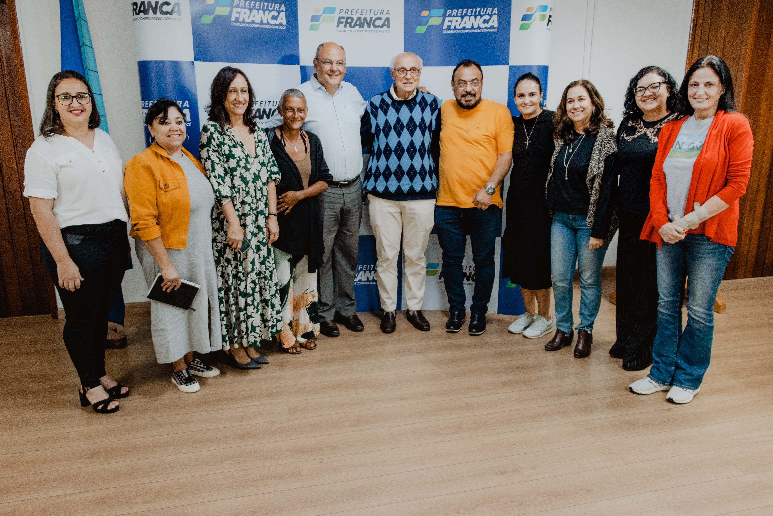 Deputado visita Franca para conhecer projetos para população em situação de rua