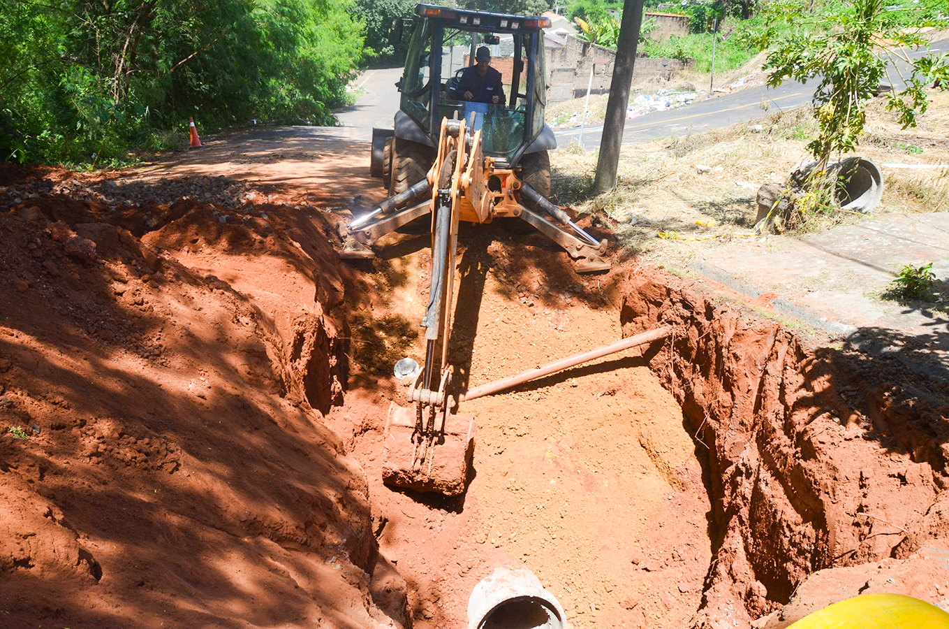 Prefeitura recupera galerias no Paulistano e Flórida