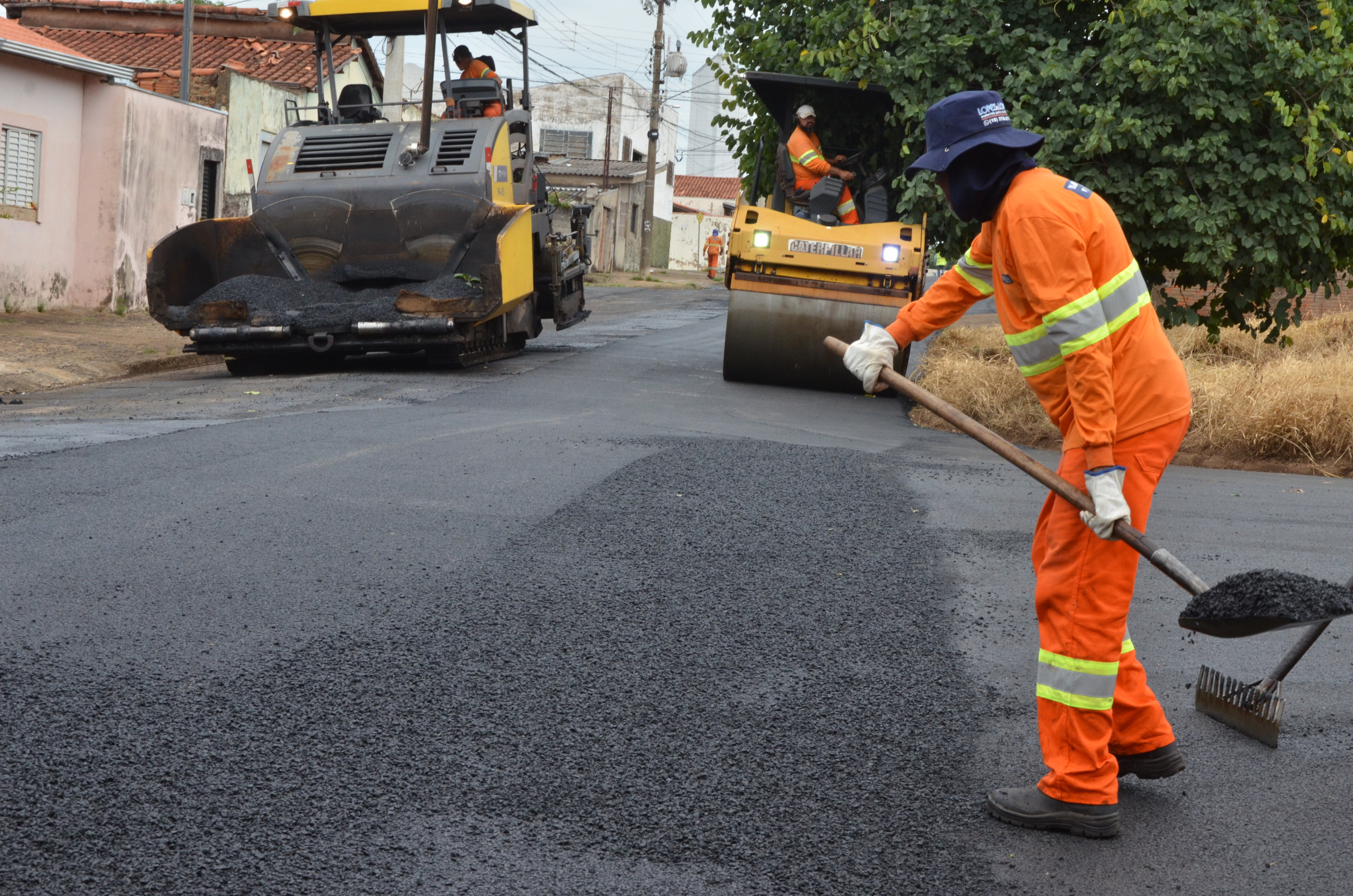 Ruas da Vila Europa começam a ser recapeadas
