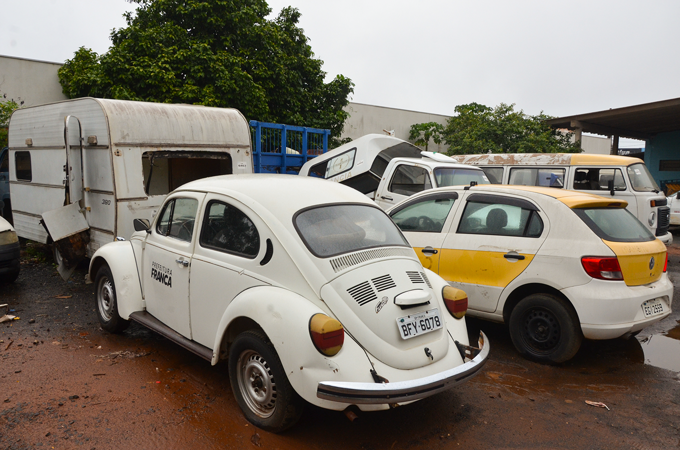 Leilão de veículos e outros bens da Prefeitura segue até dia 19