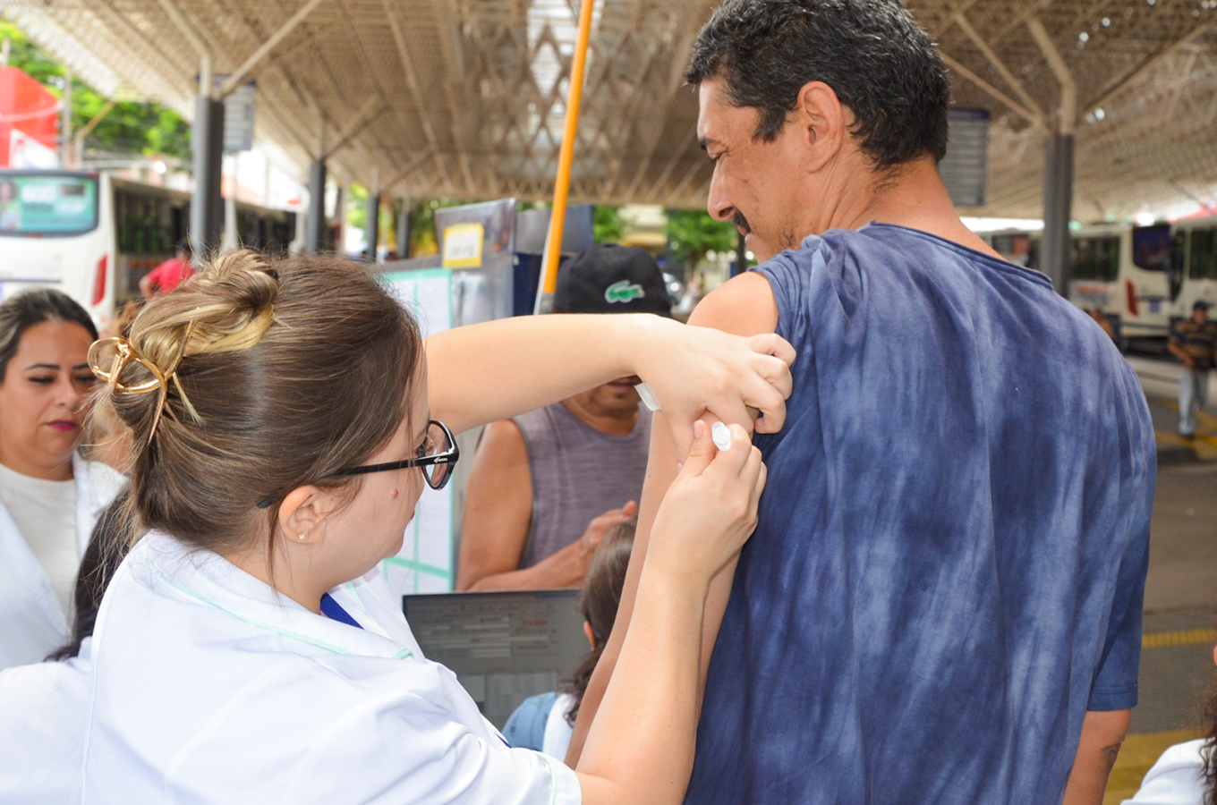Mutirão de Vacinação continua nesta sexta-feira no Centro
