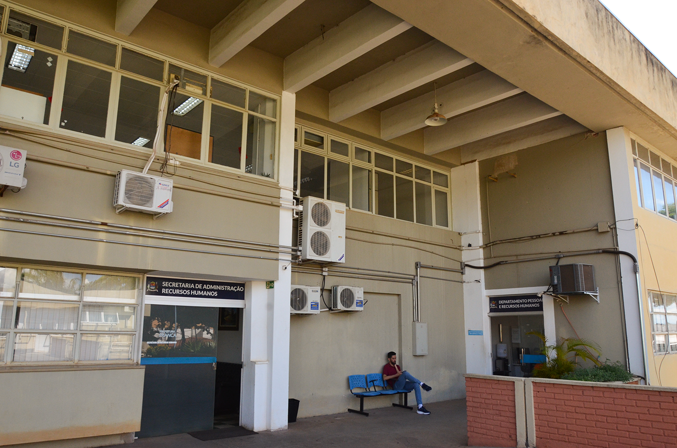 Administração divulga gabaritos das provas dos concursos