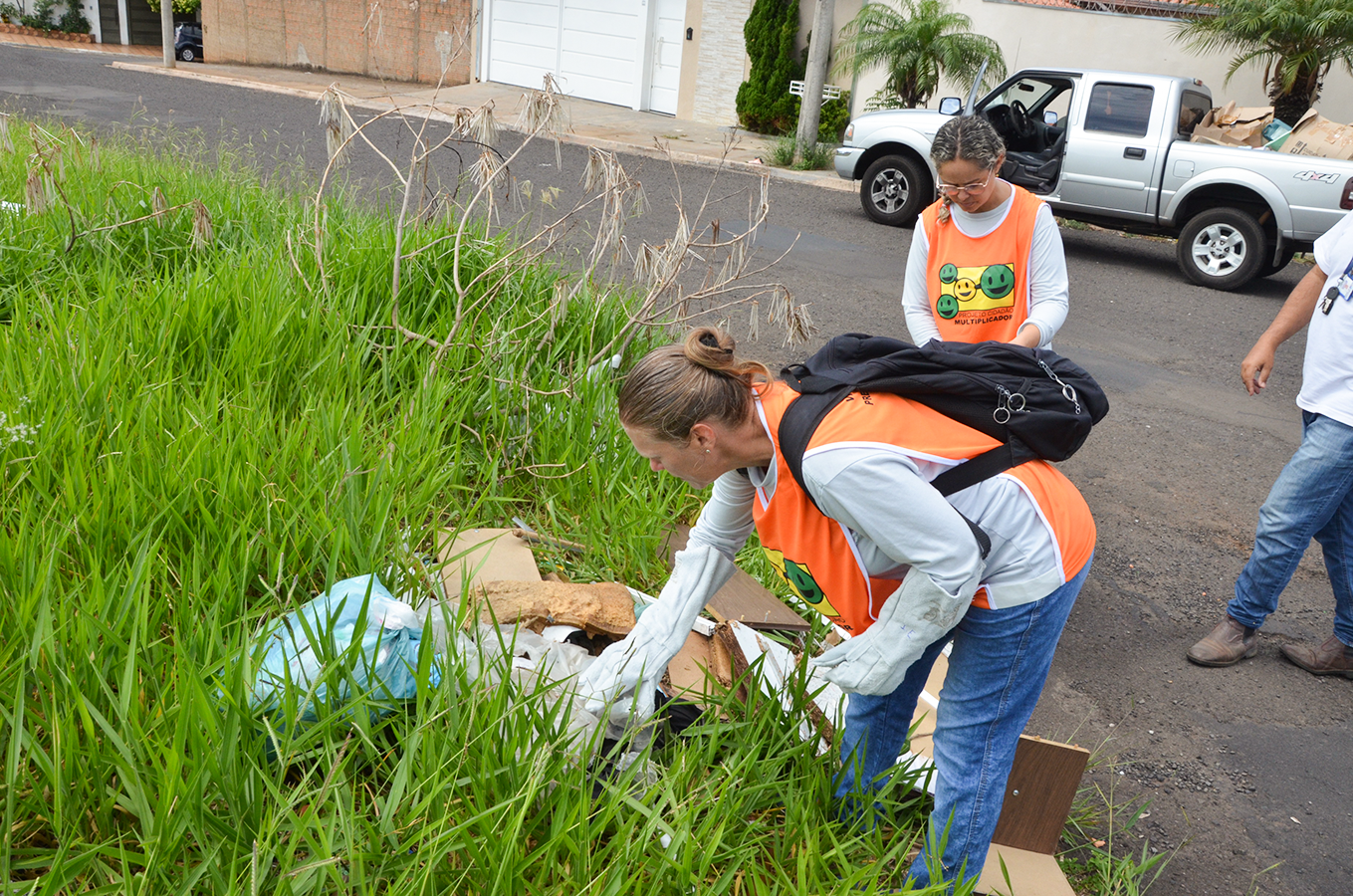 Saúde faz Arrastão da Dengue no Jardim Aeroporto 3