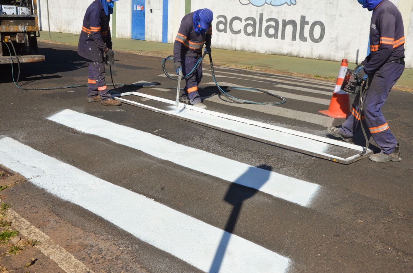 Obras de sinalização e malha viária aprimoram segurança no trânsito