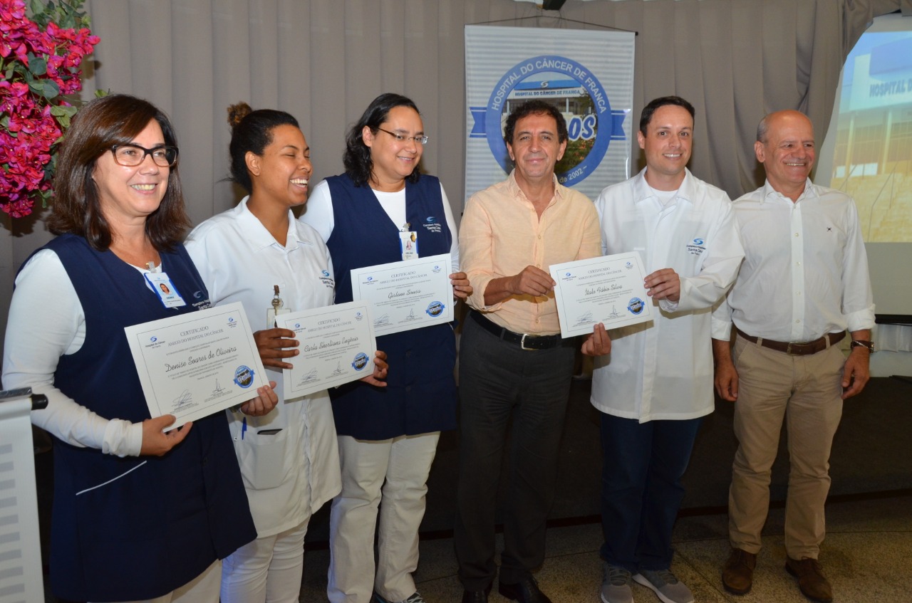 Cerimônia marca 17 anos de inauguração do Hospital do Câncer