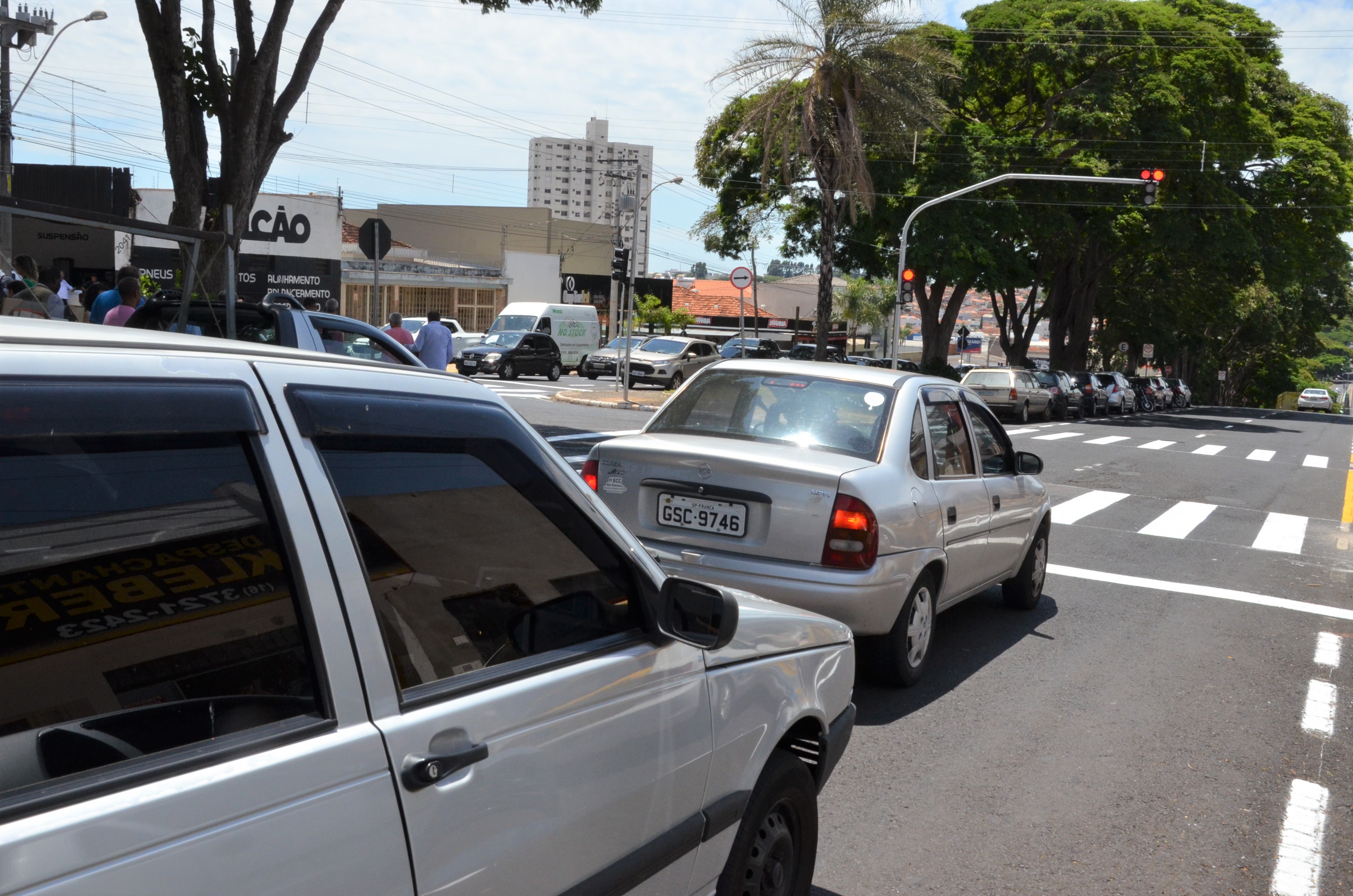 Semáforos da Major Nicácio começam a funcionar