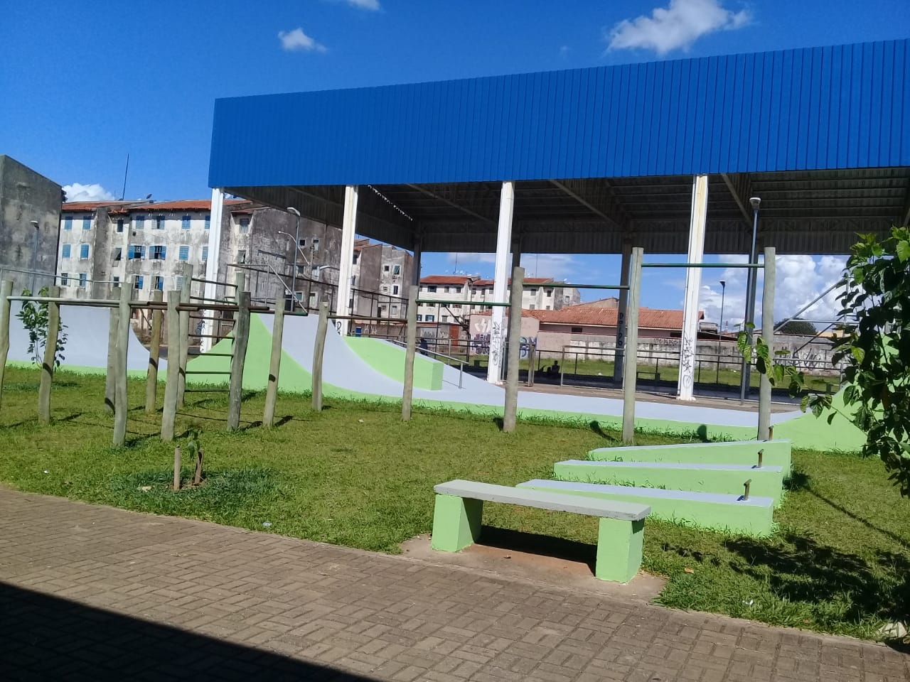 Secretaria de Serviços intensifica trabalhos por toda a cidade