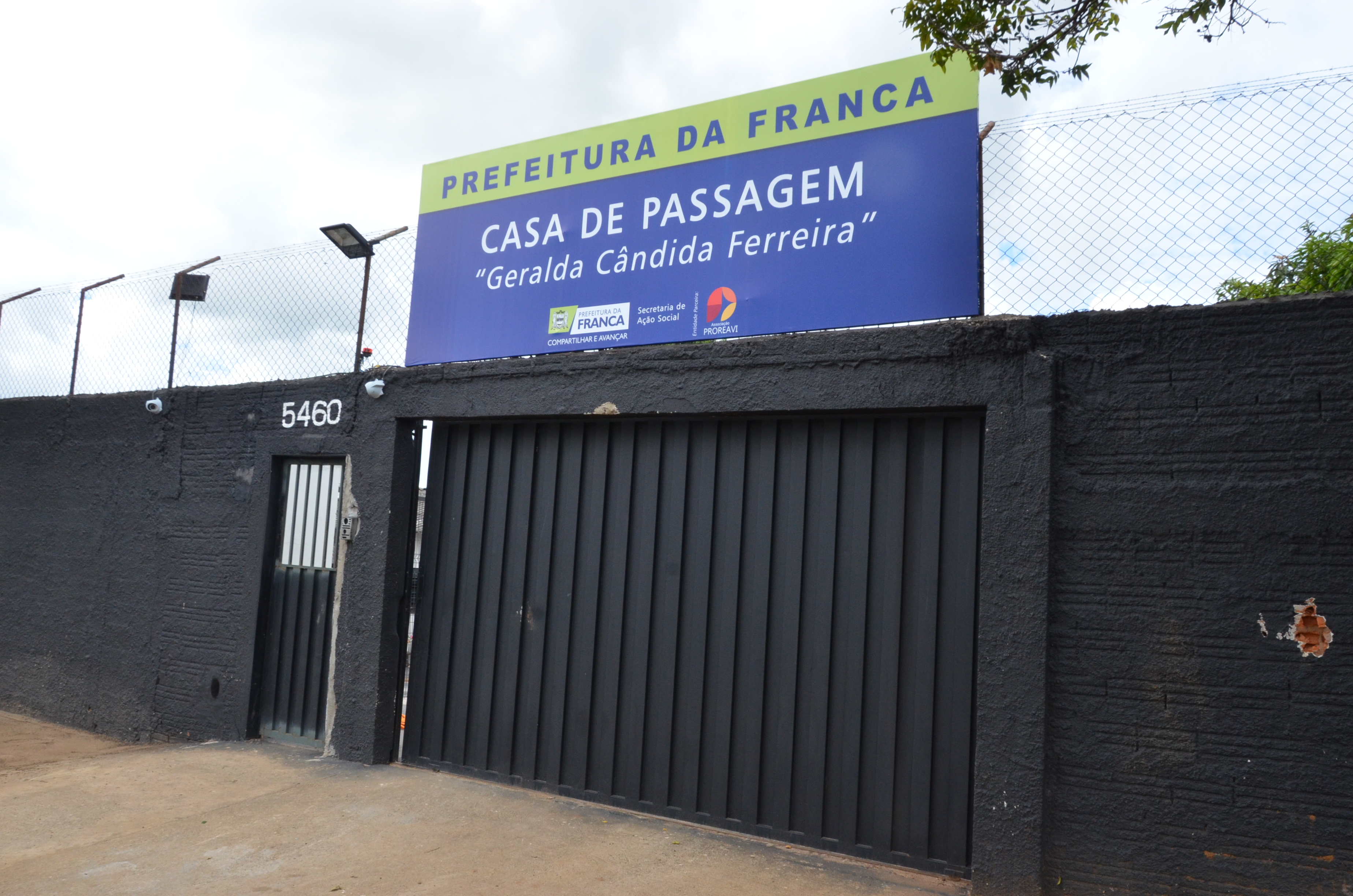 Prefeitura inaugura Casa de Passagem