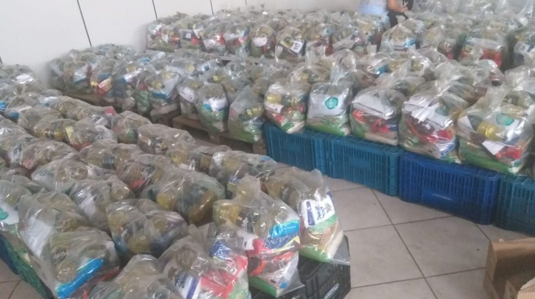 Prefeitura inicia entrega de kit de alimentos em Creches e Escolas