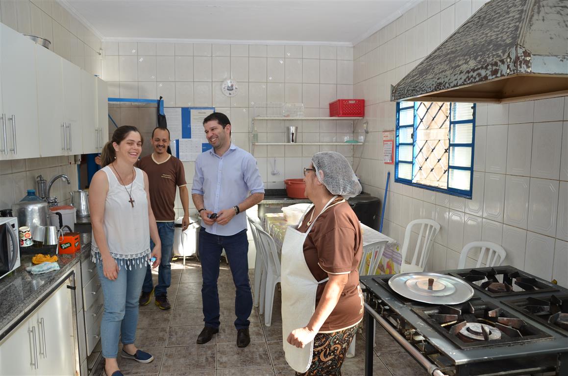 Secretário de Saúde visita o Abrigo Provisório Casa de Acolhida