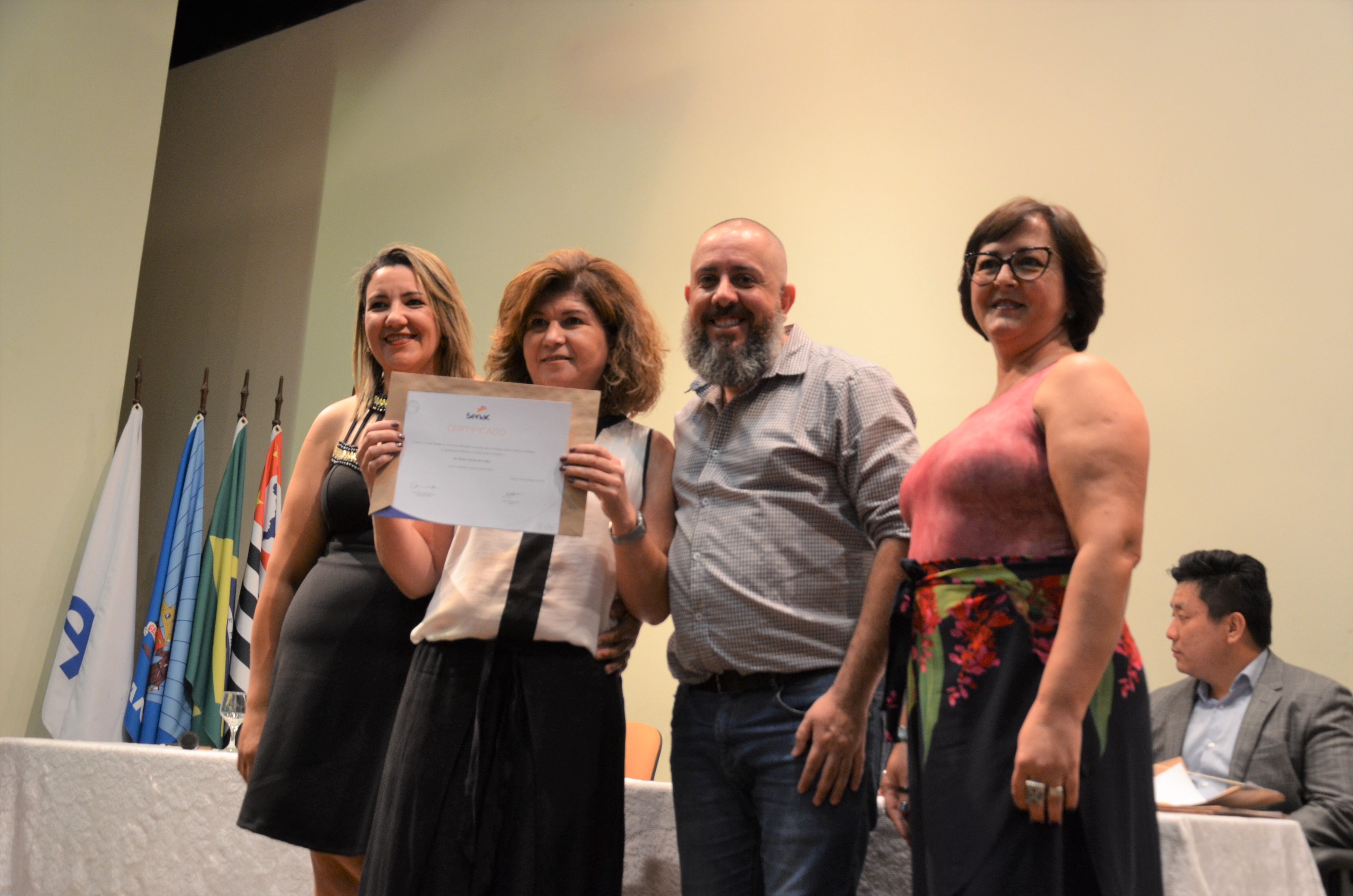 Prefeitura entrega certificados dos Cursos de Capacitação