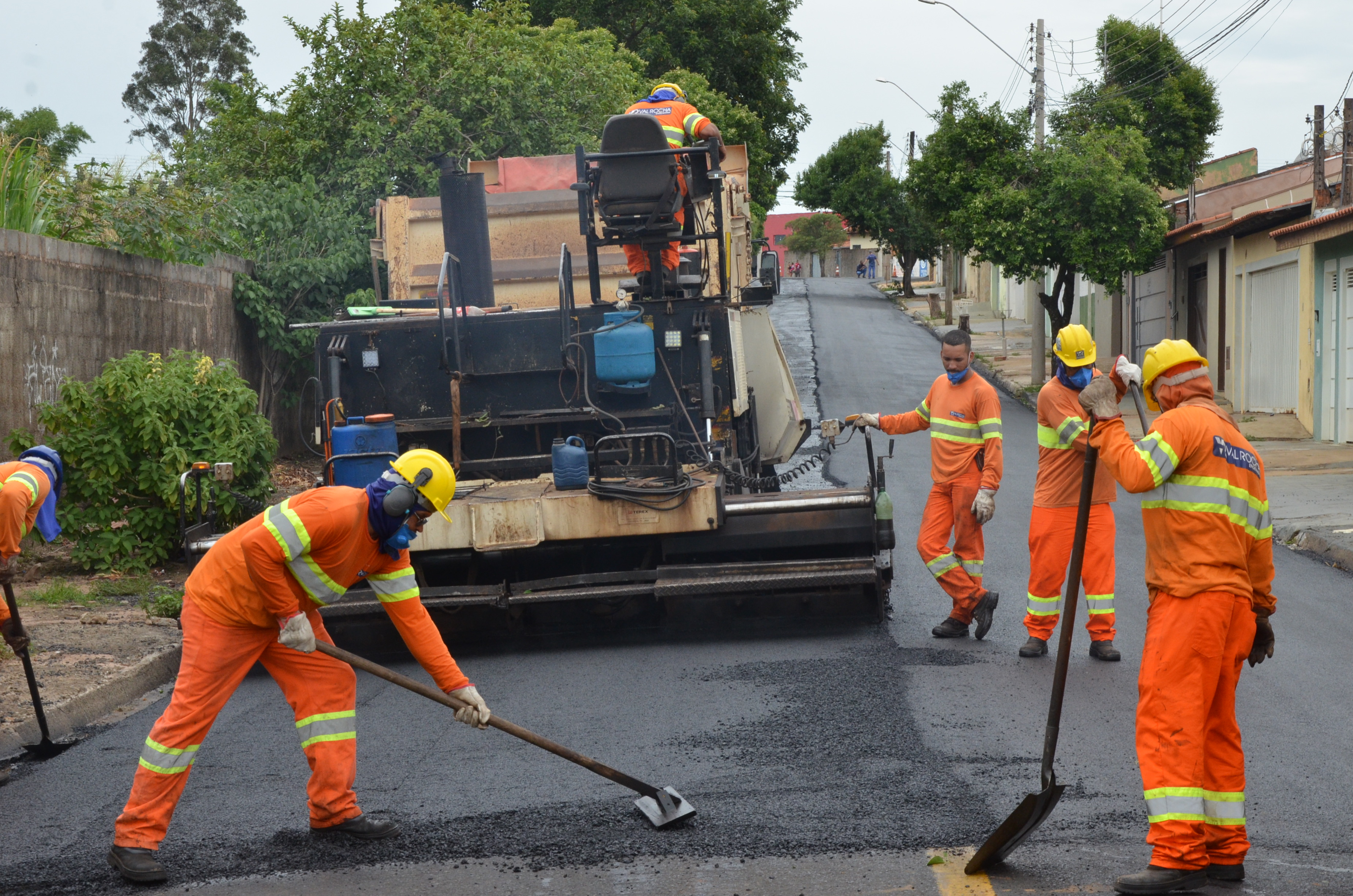 Asfalto novo chega também ao Primavera